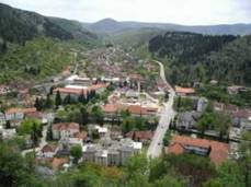 http://zmc.ba/sites/default/files/slike/2011-01-28_-_stolac.jpg